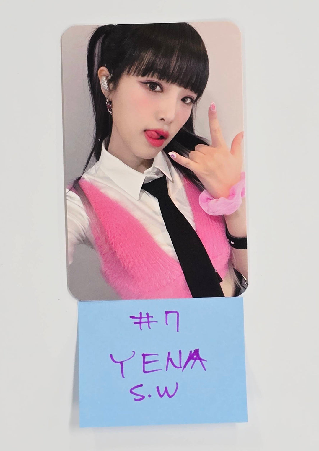 YENA - Soundwave Fansign Event Photocard [26.1.22]
