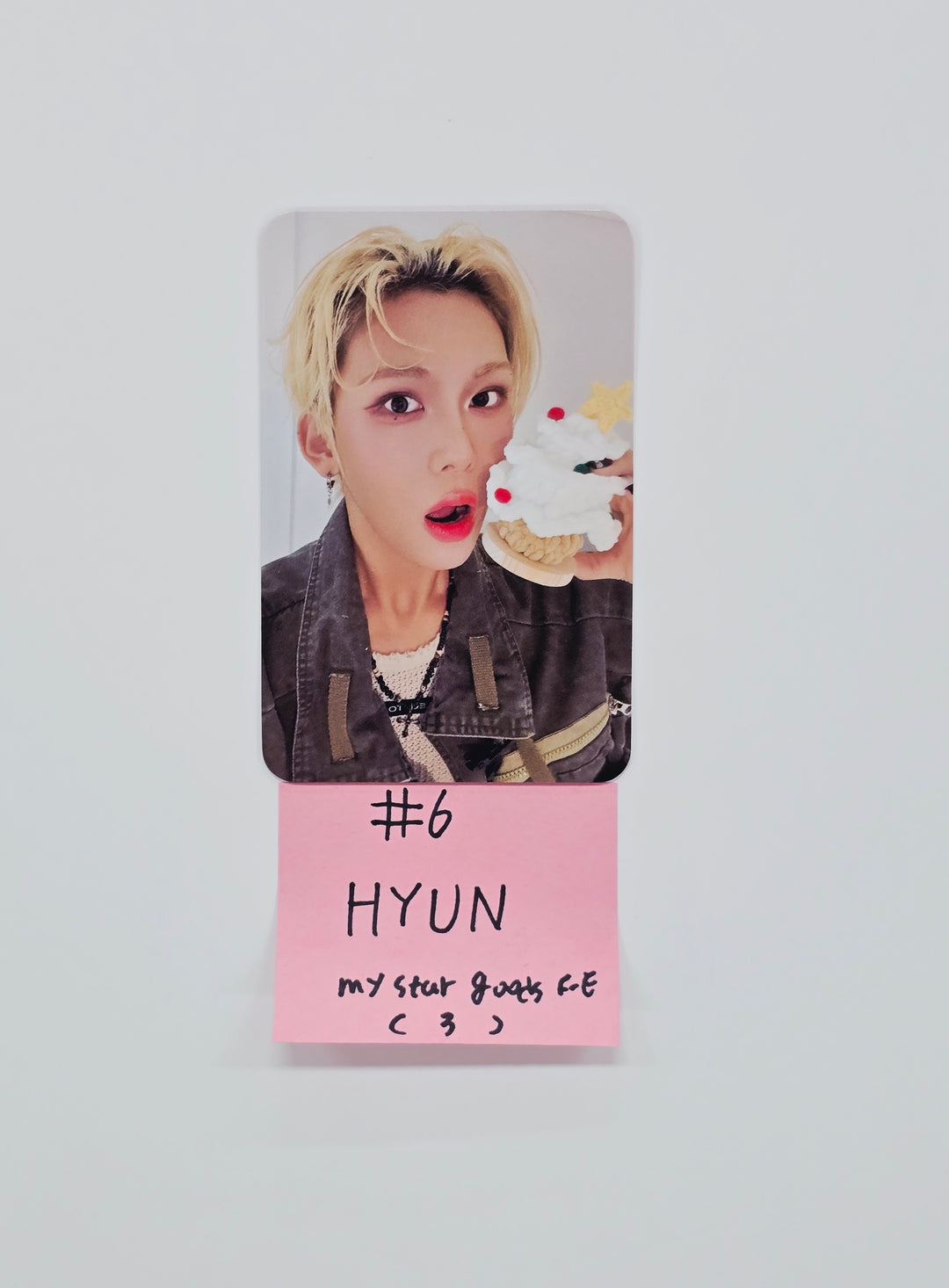 XLOV "UXLXVE" - My Star Goods Fansign Event Photocard R5 [26.01.23]