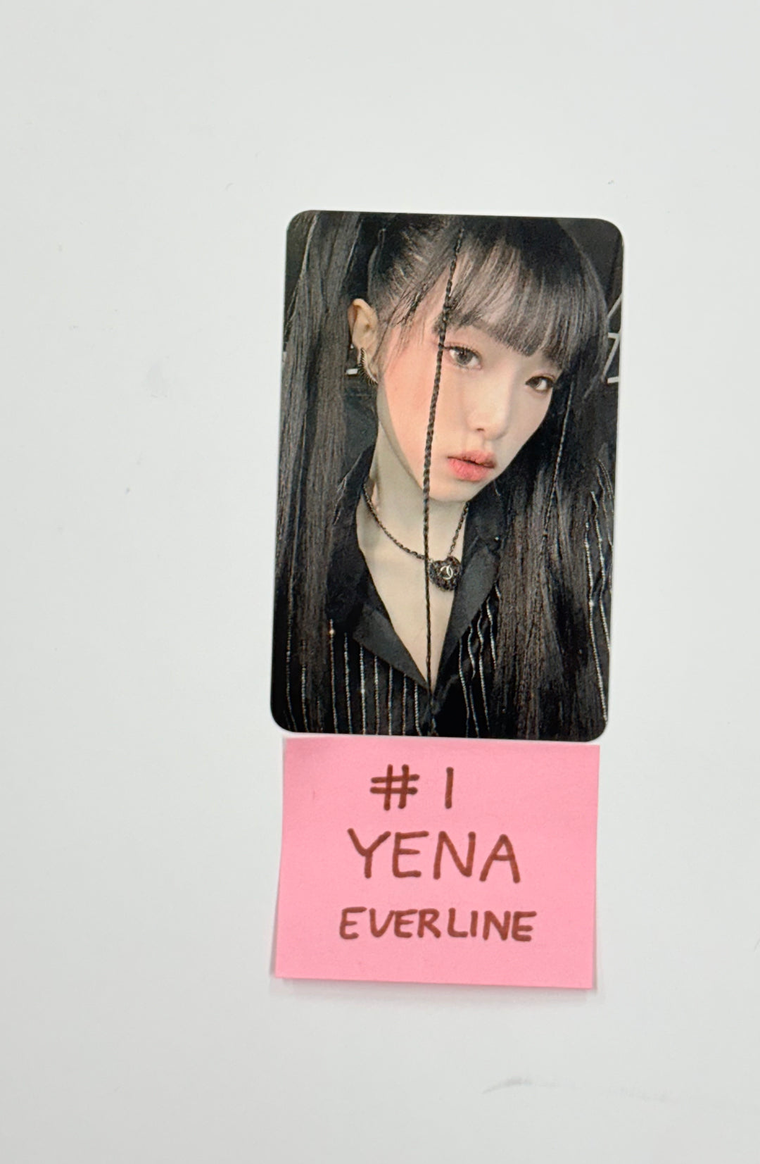 YENA "Love War" - Everline Fansign Event Photocard [26.02.05]