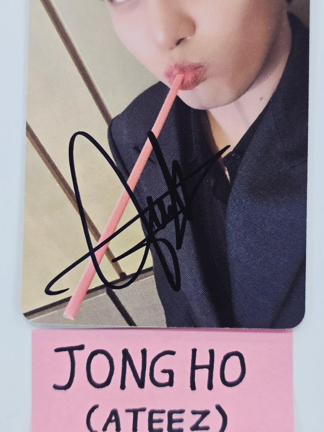 JONGHO (of ATEEZ) "GOLDEN HOUR : Part.4" - Hand Autographed(Signed) Photocard [26.02.10]