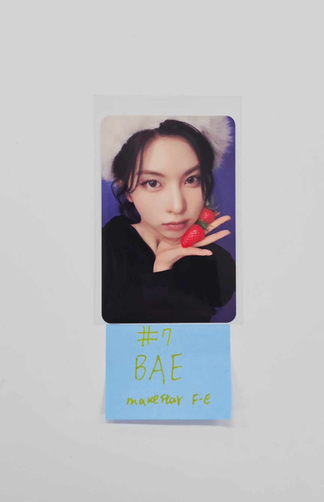 NMIXX "Blue Valentine" - Makestar Fansign Event Photocard R17 [26.02.11]