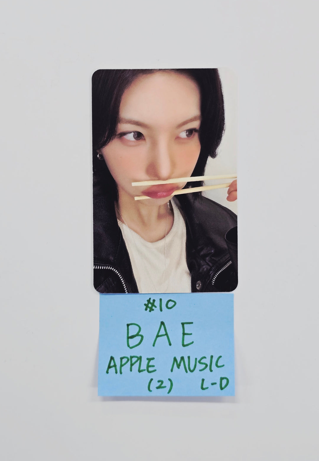 NMIXX "Blue Valentine" - Apple Music Lucky Draw Event Photocard, Polaroid type Photocard R5 [26.02.11]