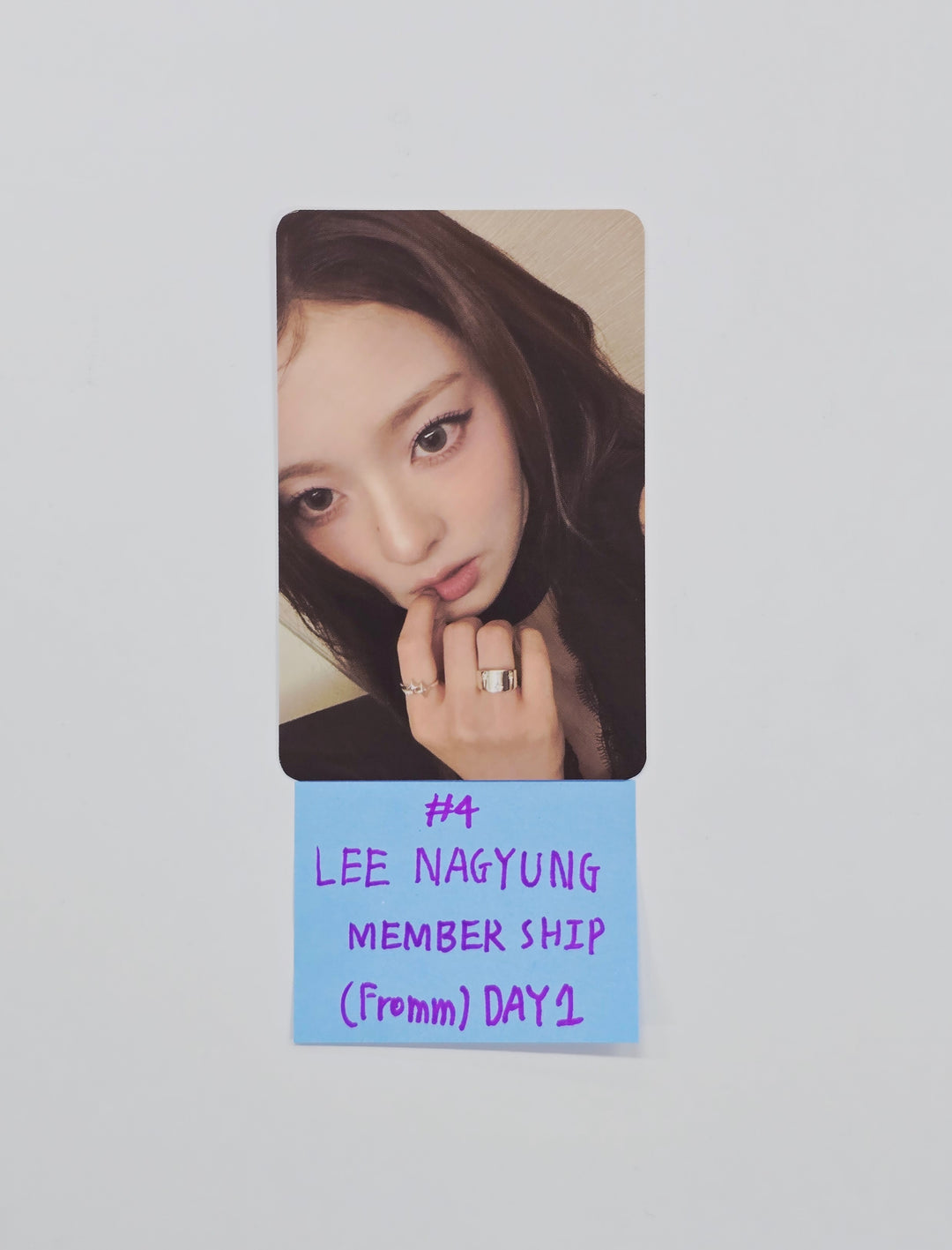 Fromis_9 - ENCORE World Tour Membership Event Photocard Day1 [26.02.11]