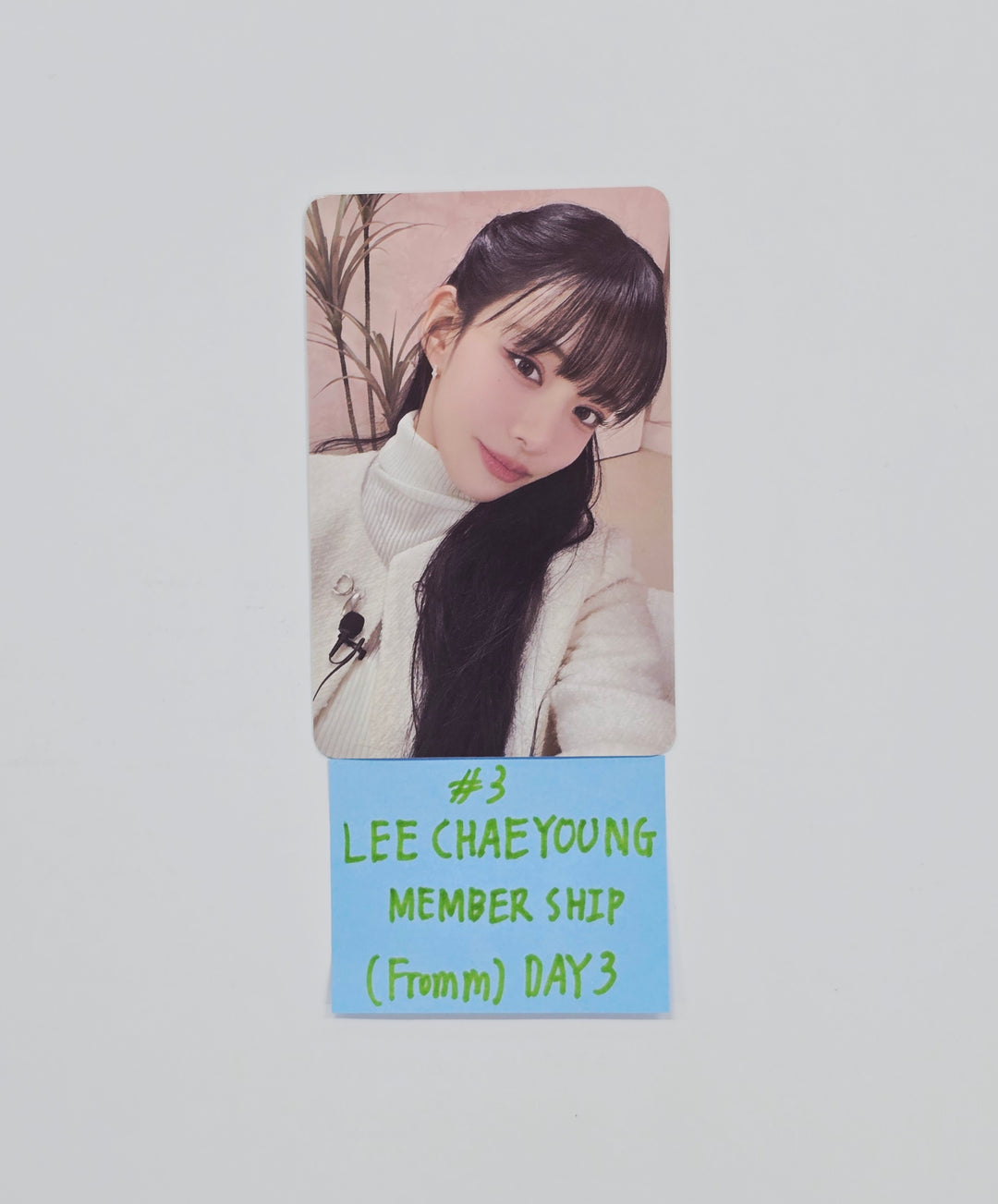 Fromis_9 - ENCORE World Tour Membership Event Photocard Day3 [26.02.11]