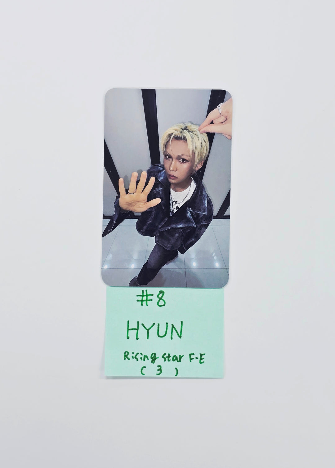 XLOV "UXLXVE" - Rising Star Fansign Event Photocard R5 [26.02.12]
