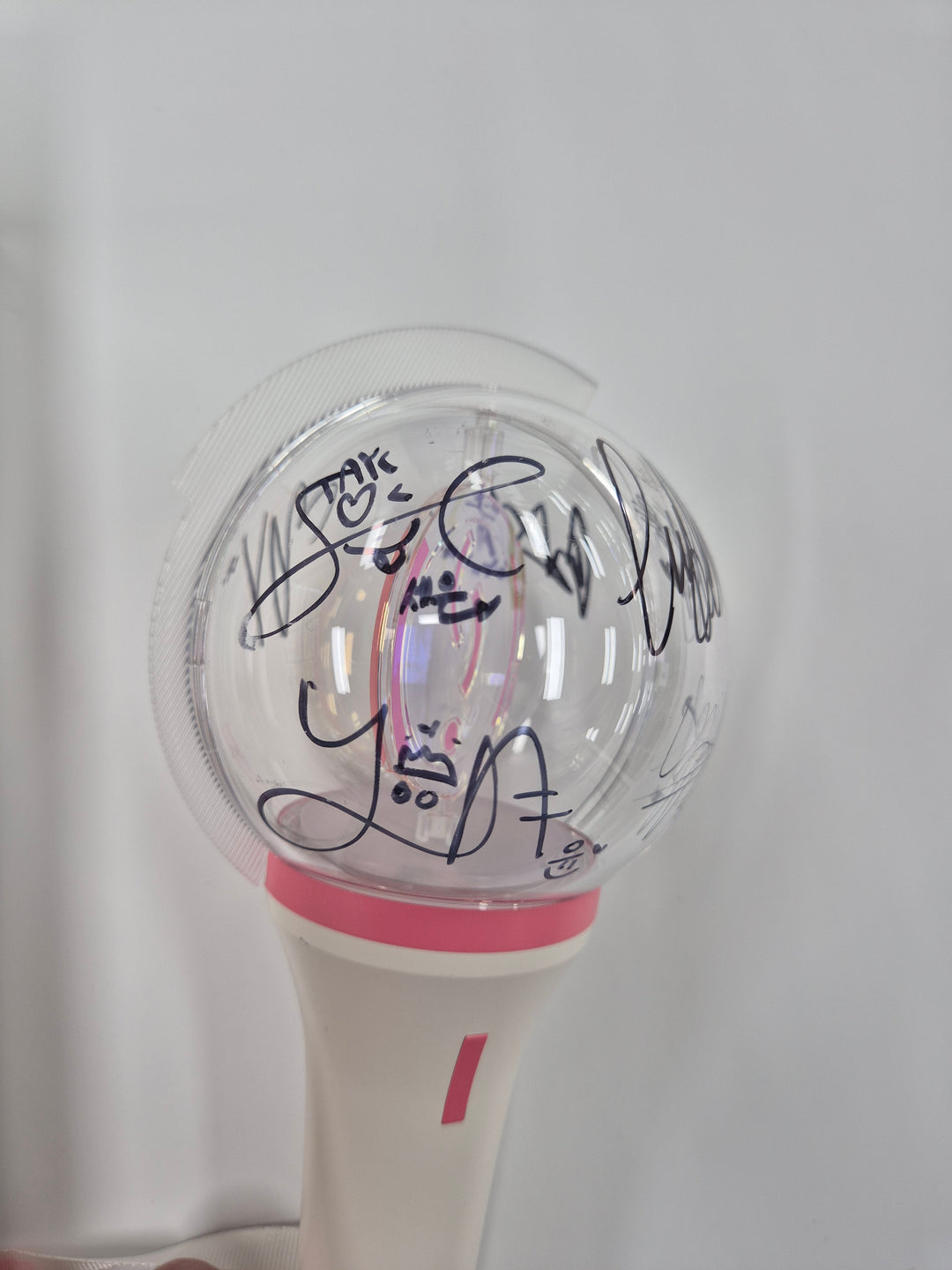 StayC- Hand Autographed(Signed) Lightstick [26.02.19]