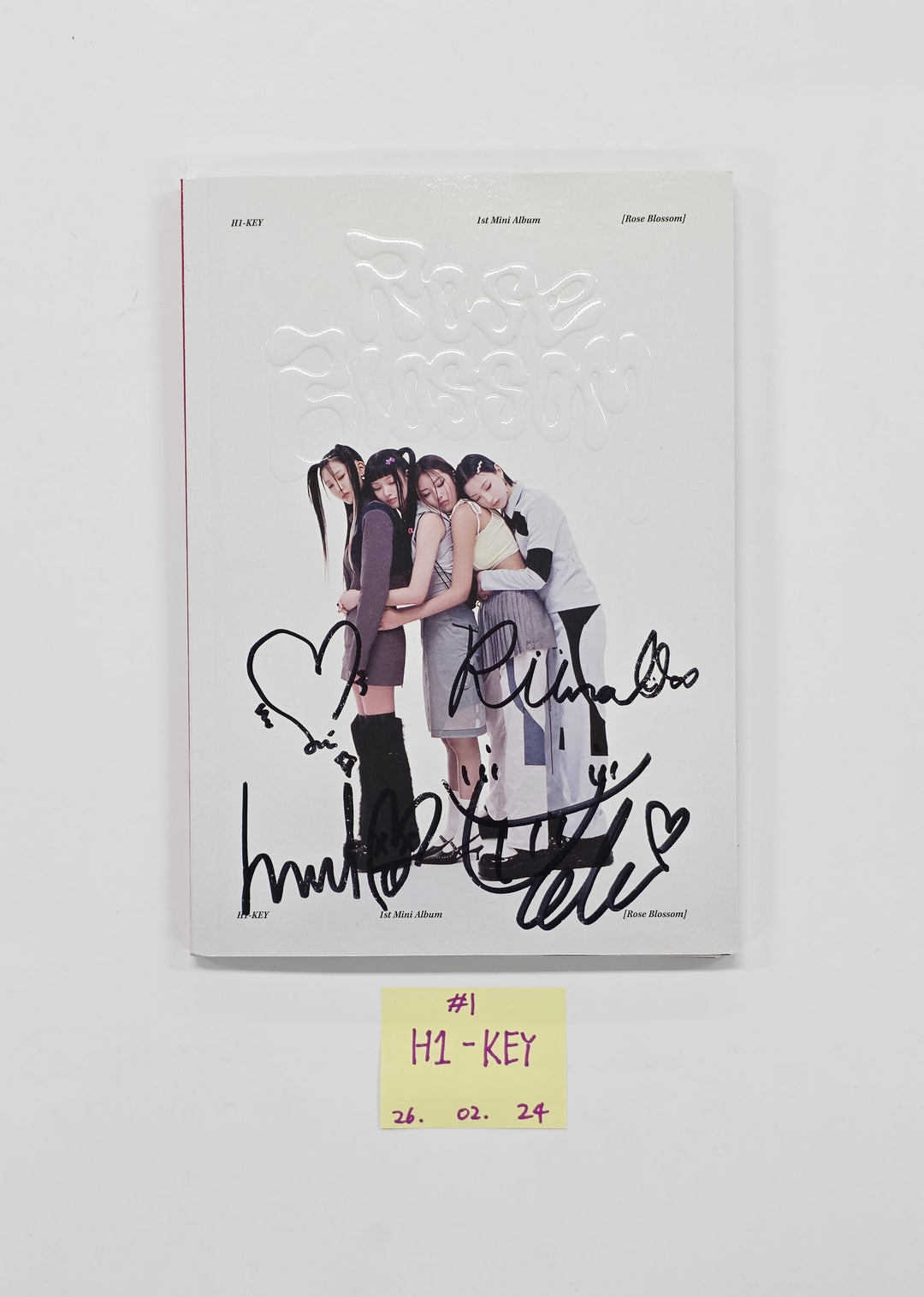 H1-KEY "Rose Blossom", H1-KEY "LOVE or HATE" - Hand Autographed(Signed) Promo Album [26.02.24]