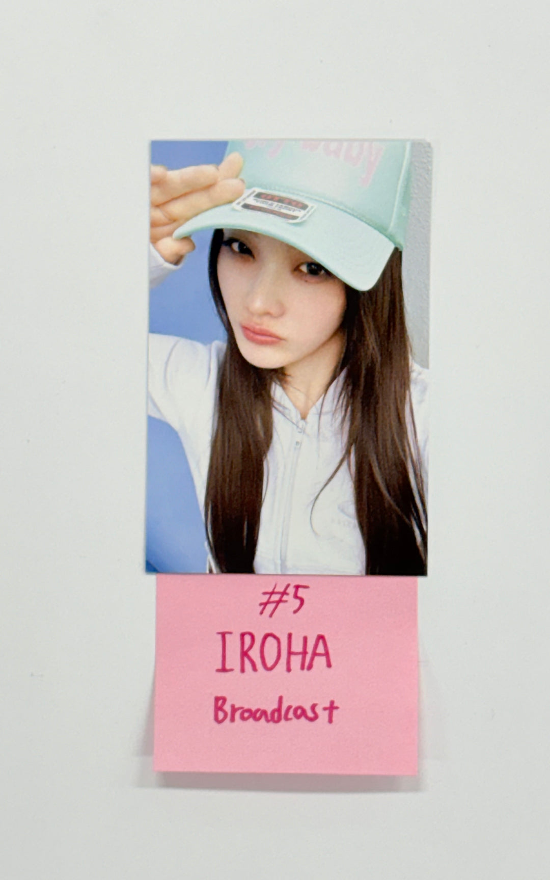 ILLIT "NOT CUTE ANYMORE" - Broadcast Photocard [26.02.26]