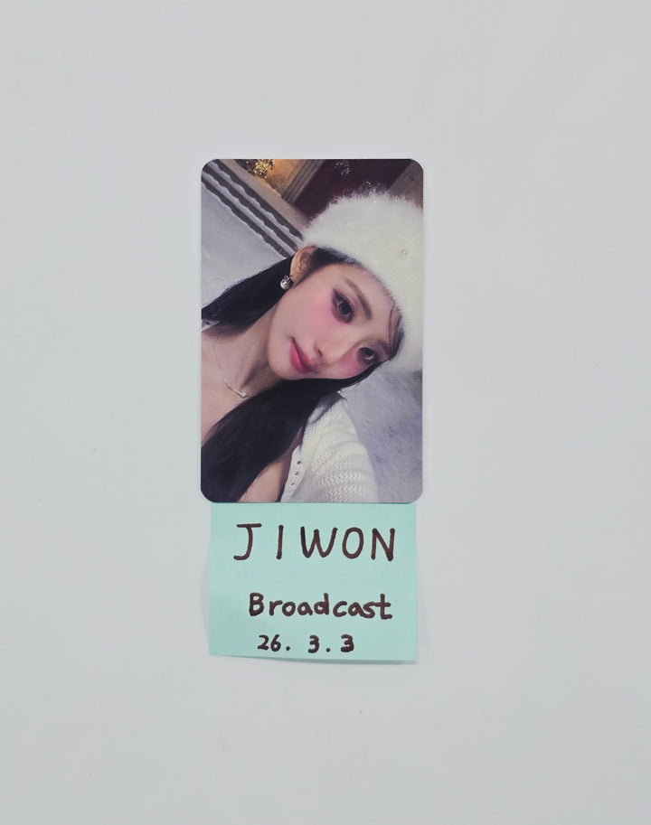 JIWON (of Fromis_9) - Broadcast Photocard [26.03.03]