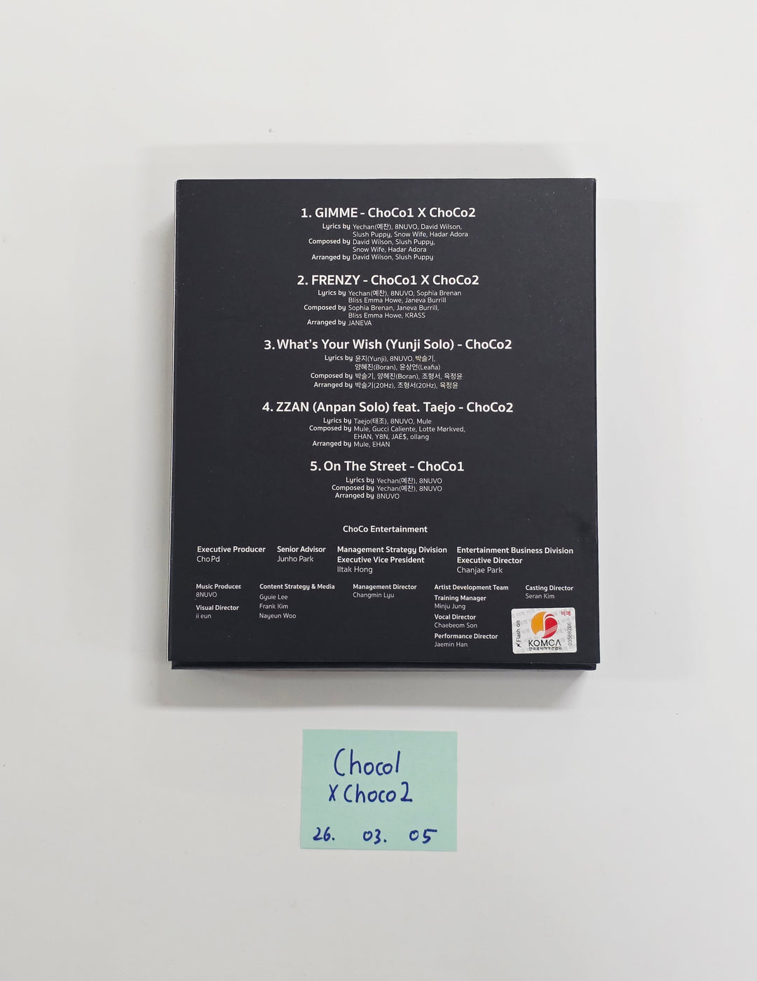 Choco1 X Choco2 "ChoCo La Familia" - Hand Autographed(Signed) Promo Album [26.03.06]