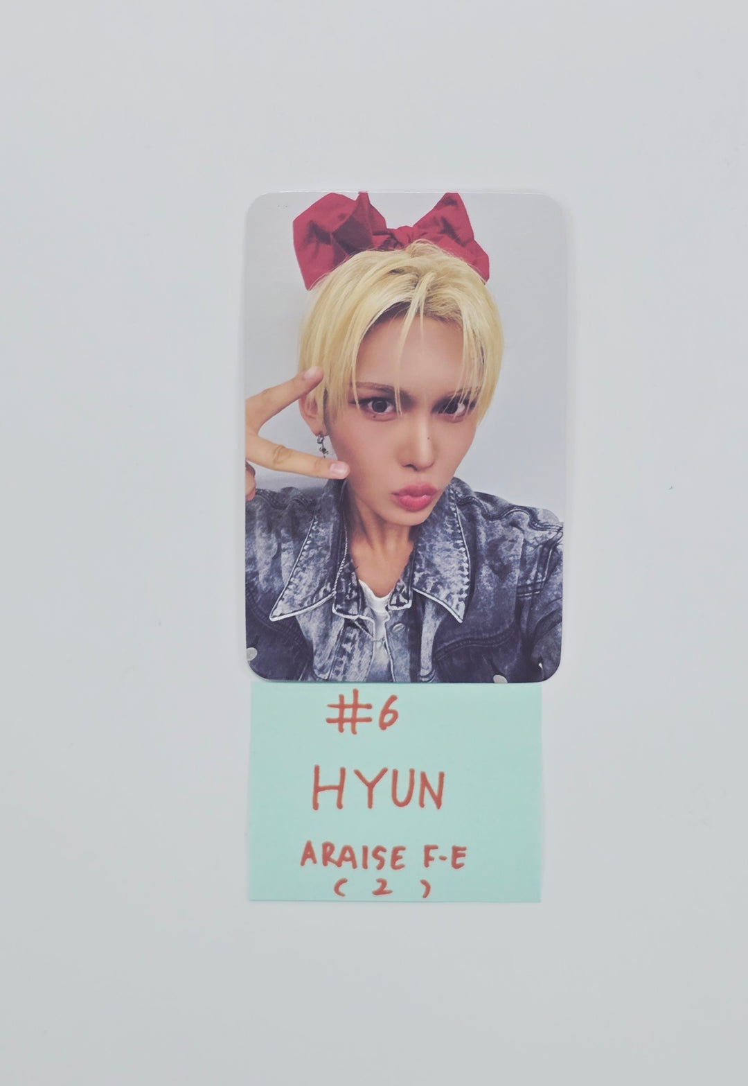 XLOV "UXLXVE" - ARAISE Fansign Event Photocard R2 [26.03.11]
