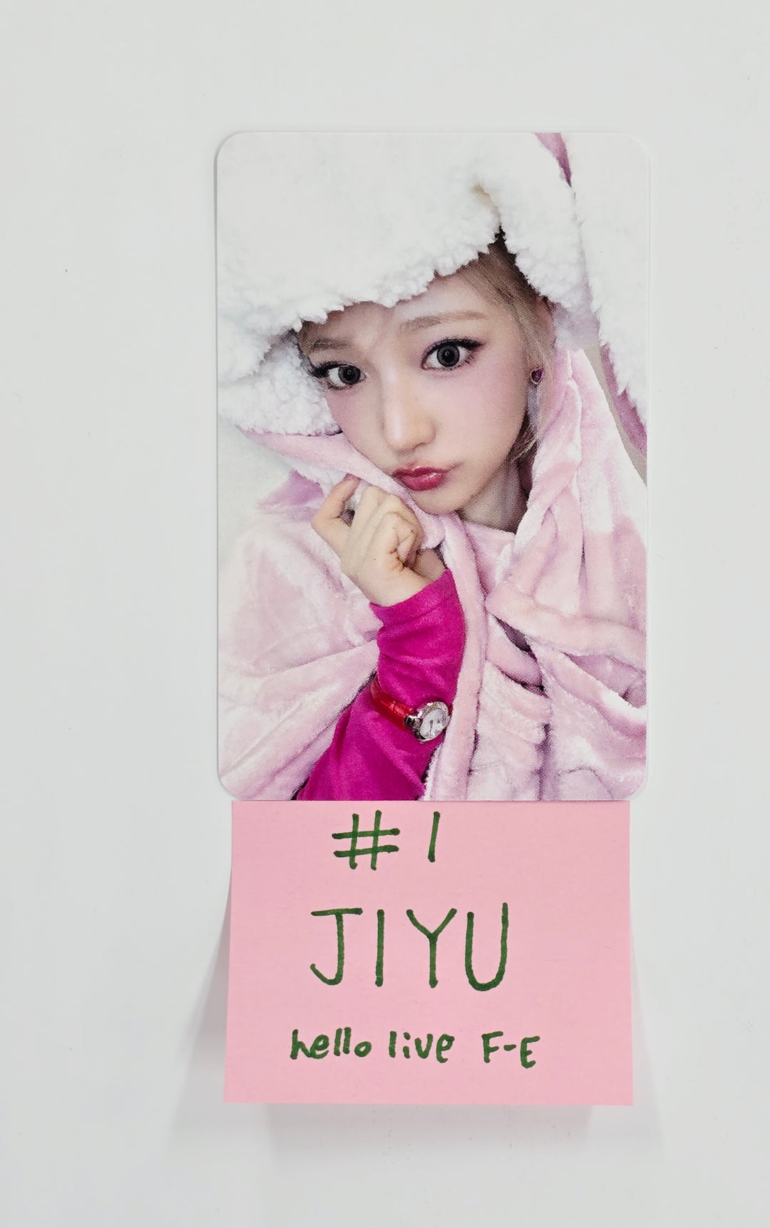 KiiiKiii "Delulu Pack" - Hello Live Fansign Event Photocard [26.03.12]