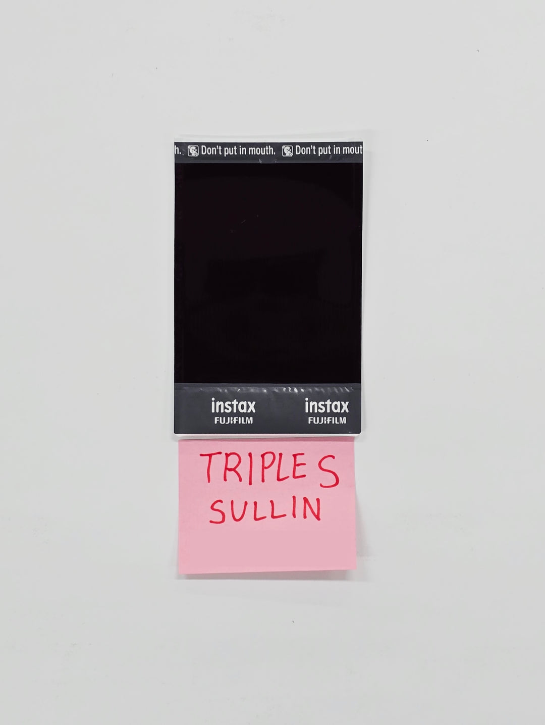 SULLIN (of TripleS) - Hand Autographed(Signed) Polaroid [26.03.12]