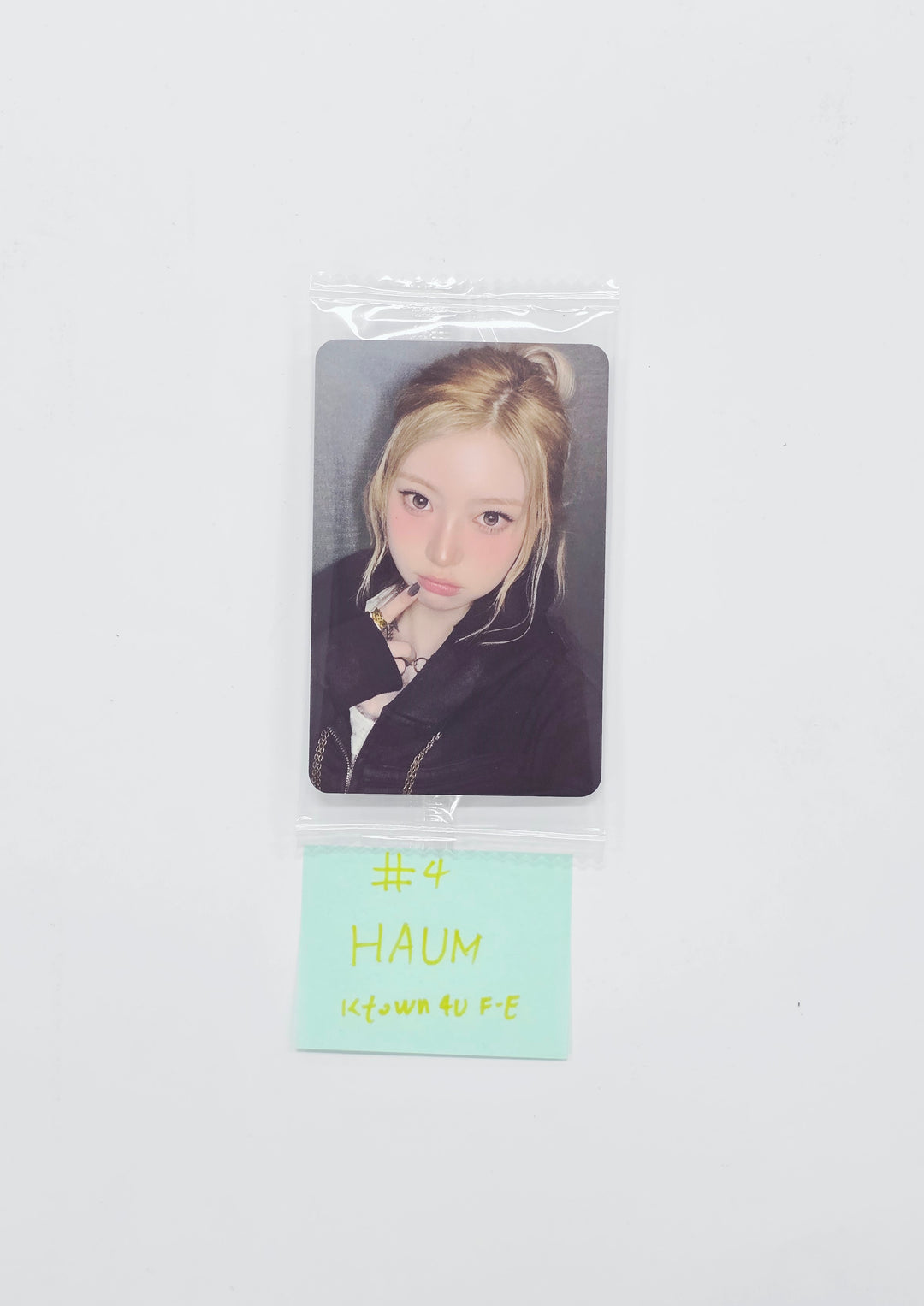KiiiKiii "Delulu Pack" - Ktown4U Fansign Event Photocard [26.03.16]