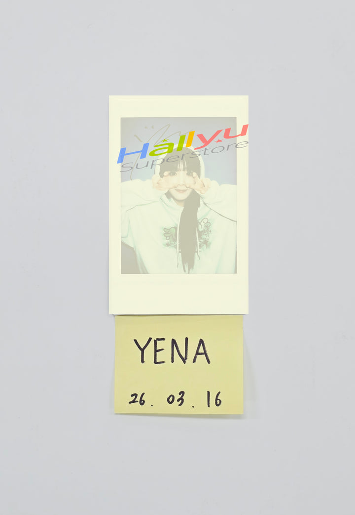 YENA - Hand Autographed(Signed) Polaroid [26.03.16]