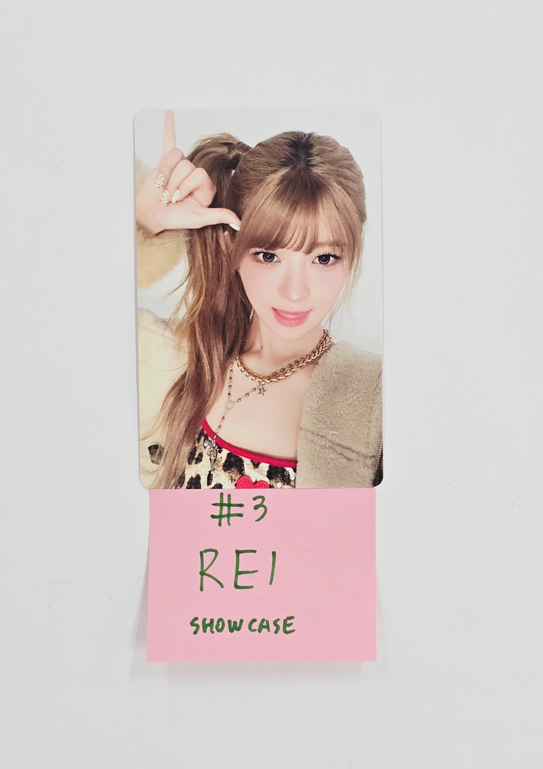 IVE "REVIVE+" - Showcase Event Photocard [26.03.17]
