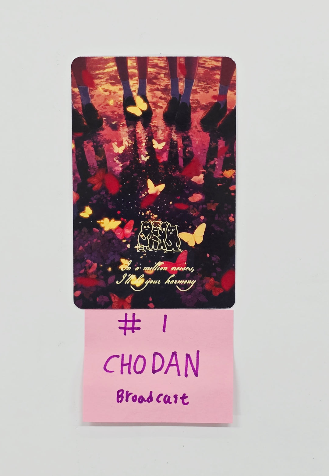 QWER - Hand Autographed(Signed) Broadcast Photocard [26.03.20]