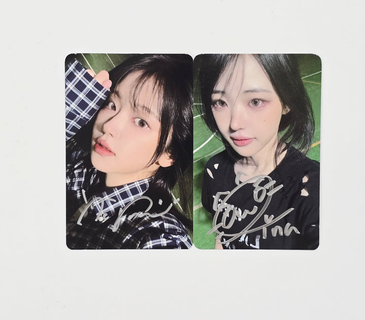 QWER - Hand Autographed(Signed) Broadcast Photocard [26.03.20]