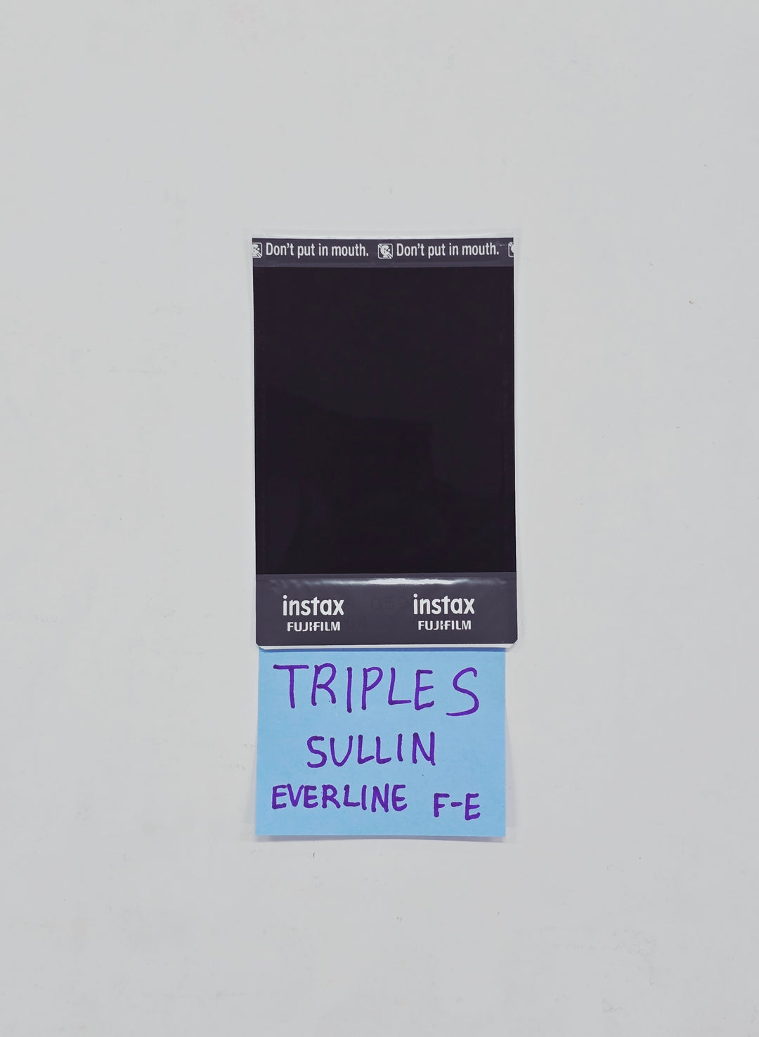 SULLIN (of TripleS) - Hand Autographed(Signed) Polaroid [26.03.23]