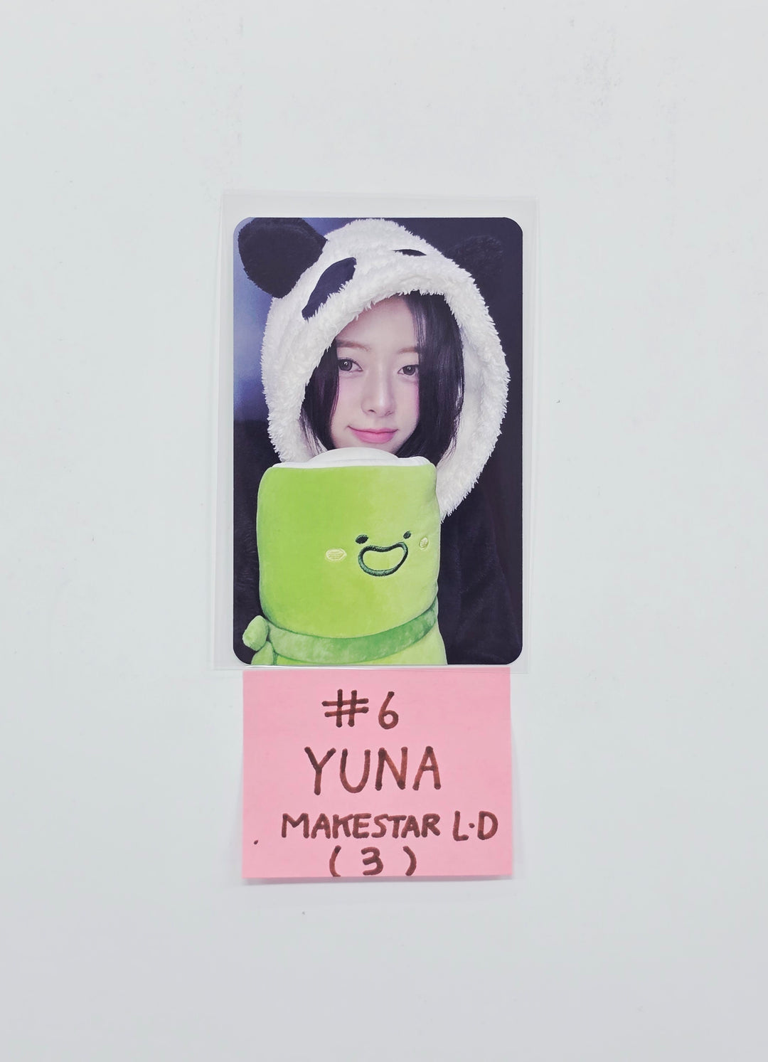 YUNA (of ITZY) "Ice Cream" - Makestar Lucky Draw Event Photocard [26.03.25]