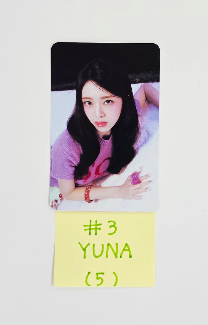 YUNA (of ITZY) "Ice Cream" - Pop-Up Store Trading Photocard [26.03.25]