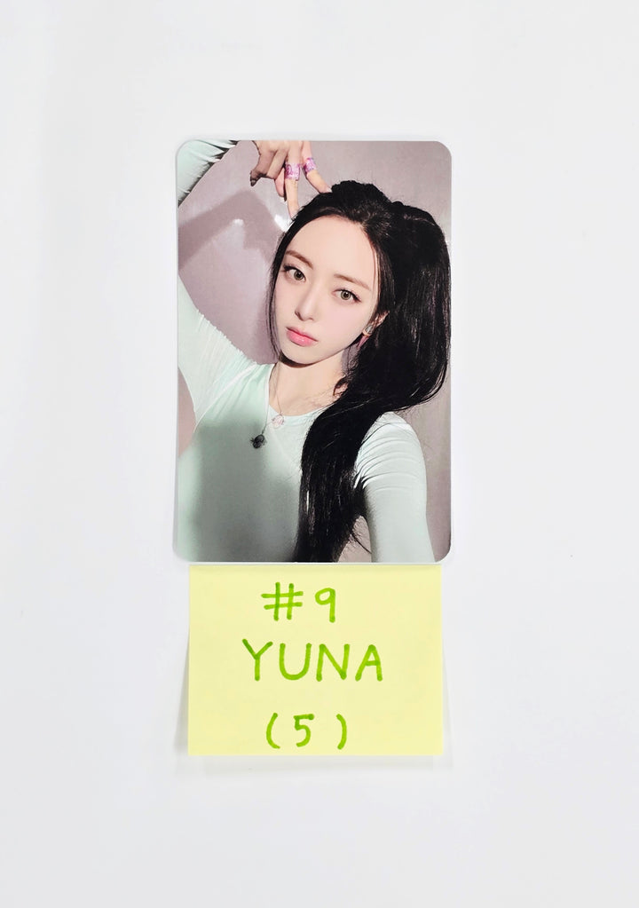 YUNA (of ITZY) "Ice Cream" - Pop-Up Store Trading Photocard [26.03.25]