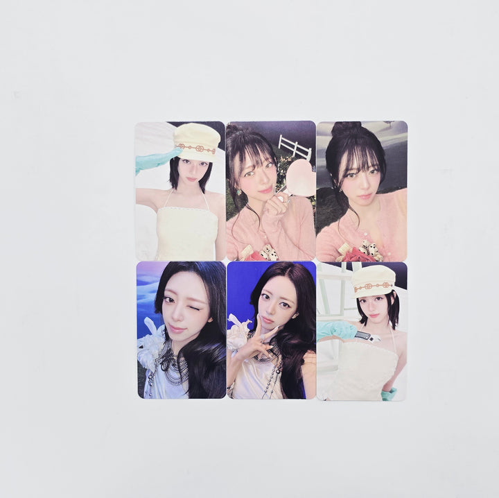 YUNA (of ITZY) "Ice Cream" - Official Photocard (ice cream ver.) [26.03.25]