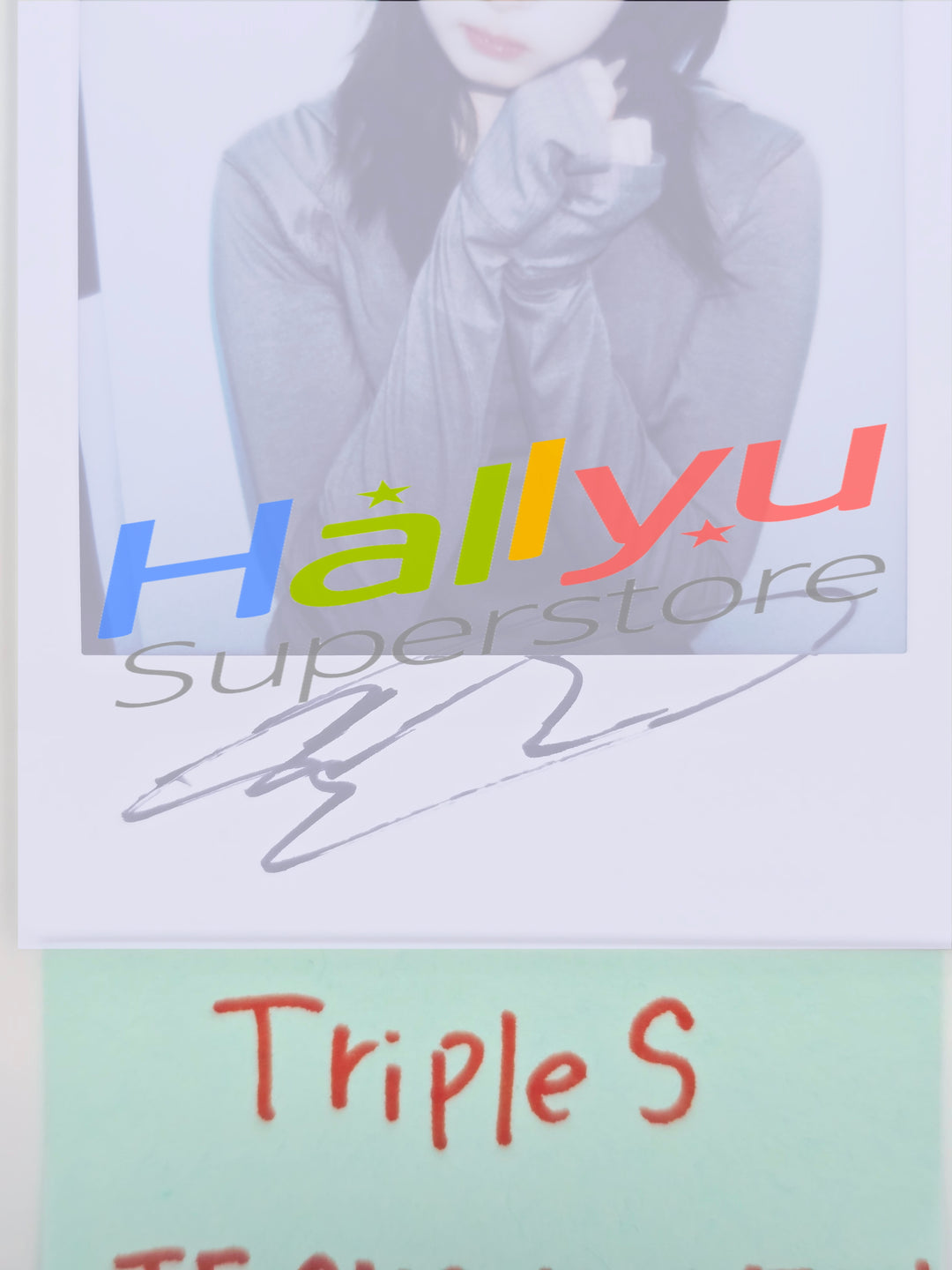 HAYEON (of Triples) - Hand Autographed(Signed) Polaroid [26.03.27]