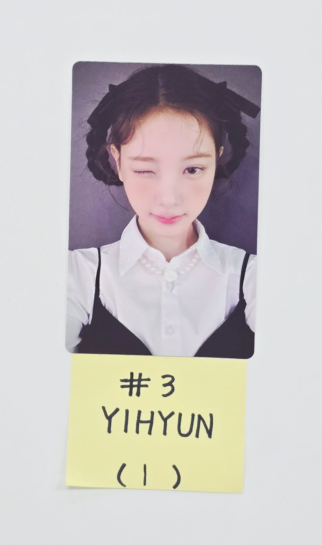 Baby DONT Cry "AFTER CRY" - Official Photocard (Yihyun, Kumi) [26.03.27]