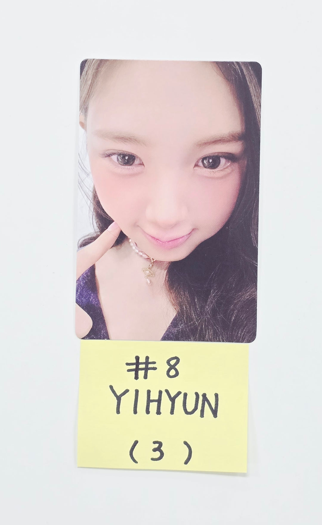 Baby DONT Cry "AFTER CRY" - Official Photocard (Yihyun, Kumi) [26.03.27]