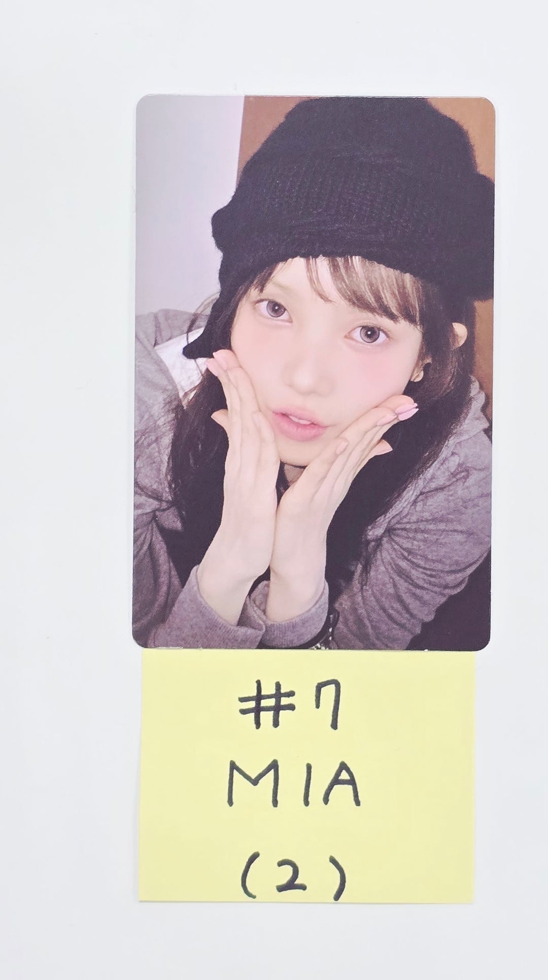 Baby DONT Cry "AFTER CRY" - Official Photocard (Mia, Beni) [26.03.27]
