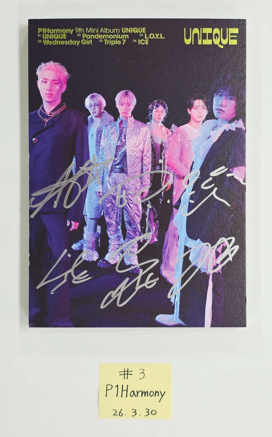 P1Harmony "UNIQUE" - Hand Autographed(Signed) Promo Album [26.03.30]