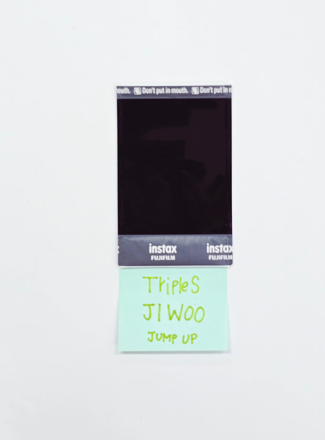 JiWoo (of TripleS) - Hand Autographed(Signed) Polaroid [26.04.01]