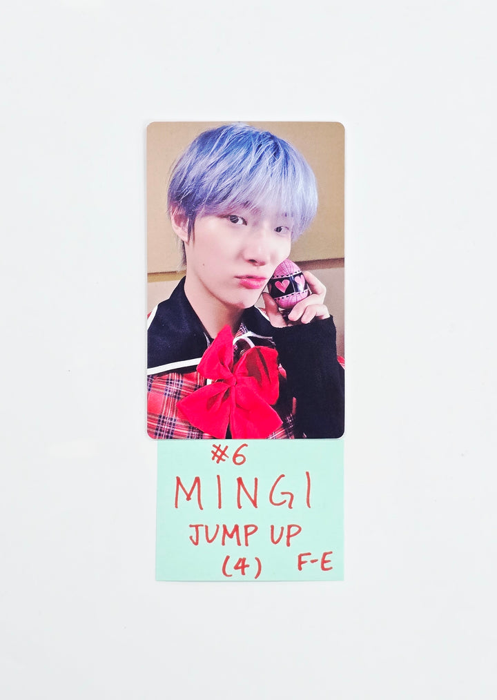 ATEEZ "GOLDEN HOUR : Part.4" - Jump UP Fansign Event Photocard R2 (Digipack ver.) [26.04.01]