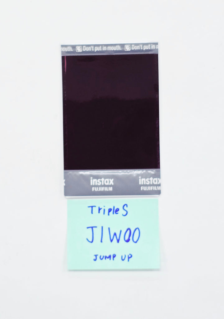 JiWoo (of TripleS) - Hand Autographed(Signed) Polaroid [26.04.06]