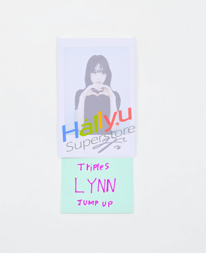 LYNN (of TripleS) - Hand Autographed(Signed) Polaroid [26.04.06]