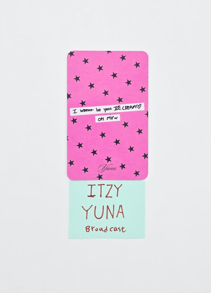 YUNA (of ITZY) "Ice Cream" - Braodcast Photocard [26.04.09]