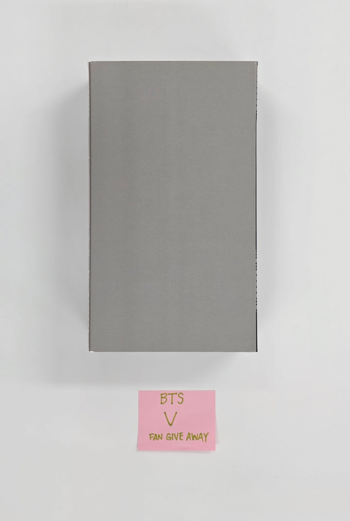 V (of BTS) "Layover" - Broadcast Fan Giveaway Necklace + Hair tie Set [26.04.10]