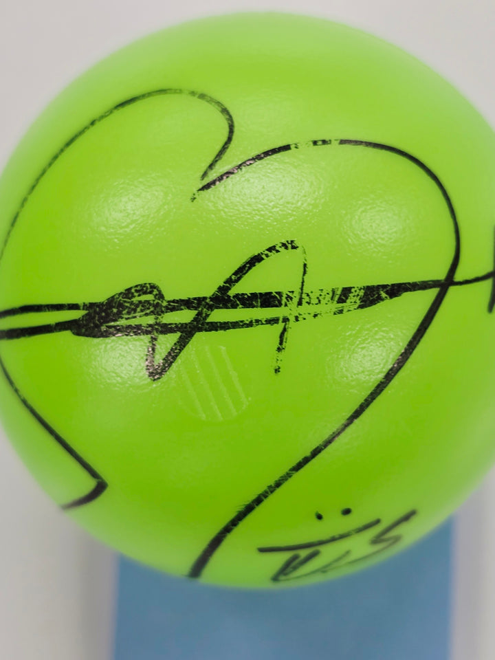SooMin (of TripleS) - Hand Autographed(Signed) Ball [26.04.14]