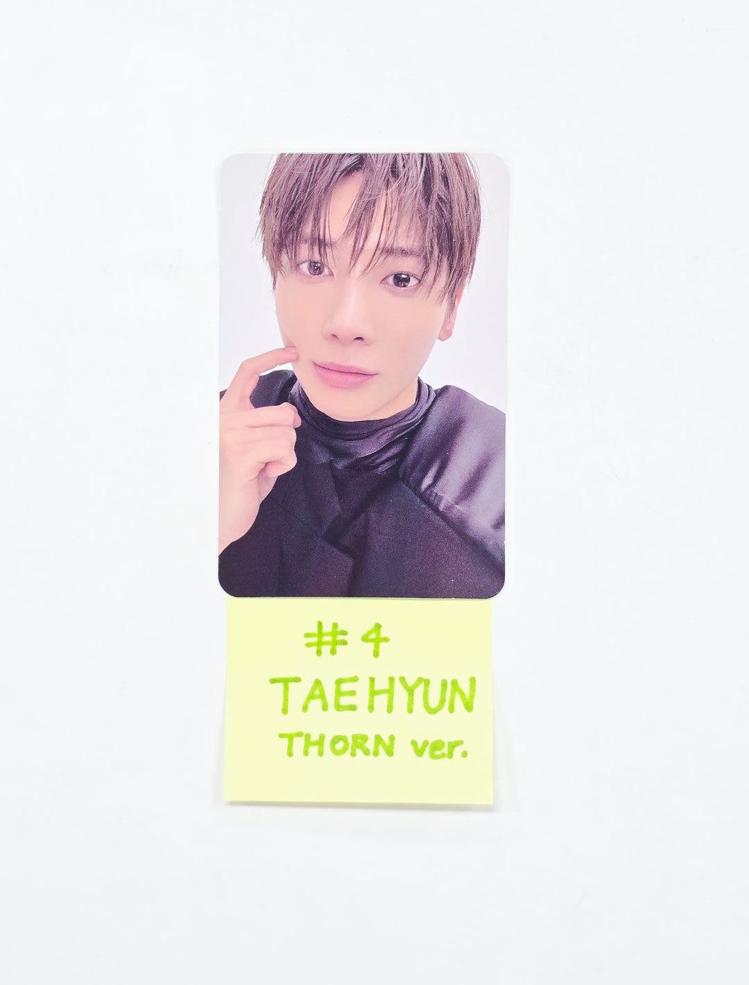 TXT "7TH YEAR: 가시덤불에 잠시 바람이 멈췄을 때" - Official Photocard (THORN Ver.) [26.04.14]