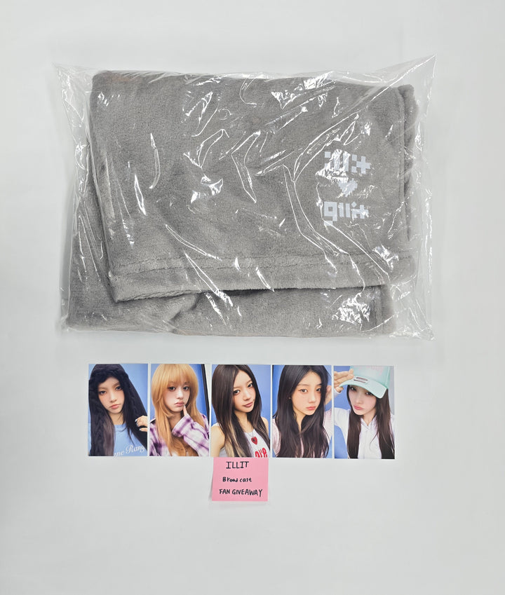ILLIT "NOT CUTE ANYMORE" - Broadcast Fan Giveaway Photocard + Blanket Set [26.04.17]