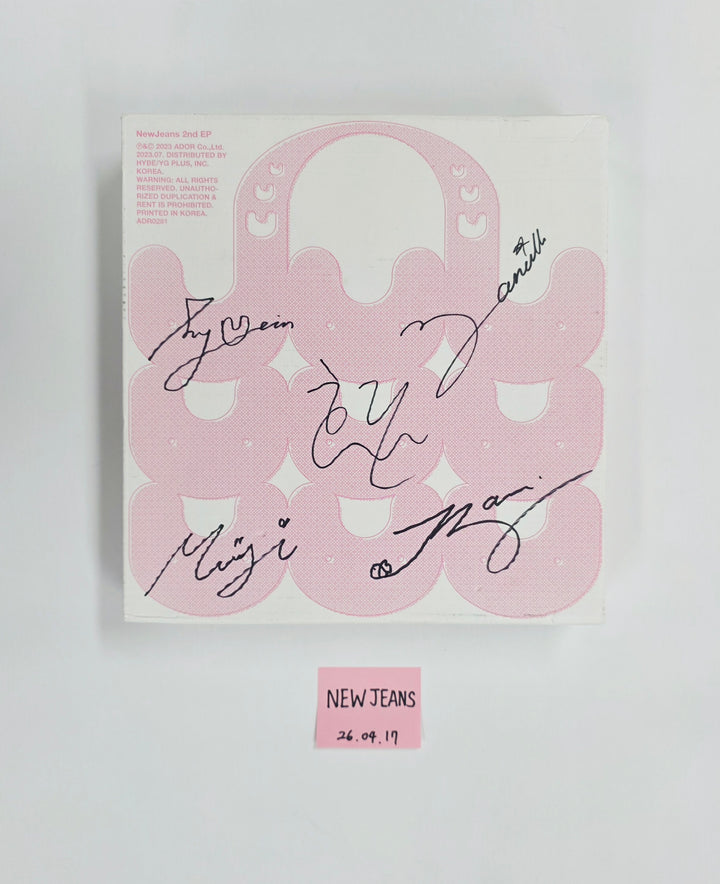 New Jeans "Get Up" - Hand Autographed(Signed) Promo Album (DAMAGED) [26.04.17]