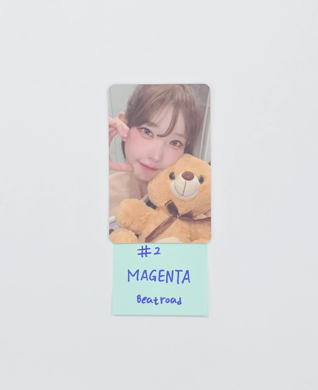 QWER - Beatroad Fansign Event Winner Photocard [26.04.22]