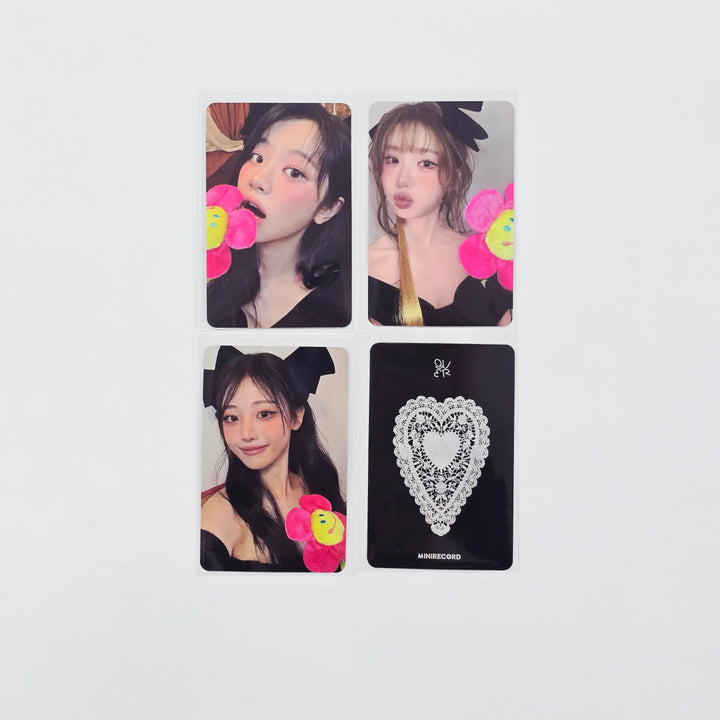 QWER "CEREMONY" - MiniRecord Pre-Order Benefit Photocard (Booklet Ver.) [26.04.30]