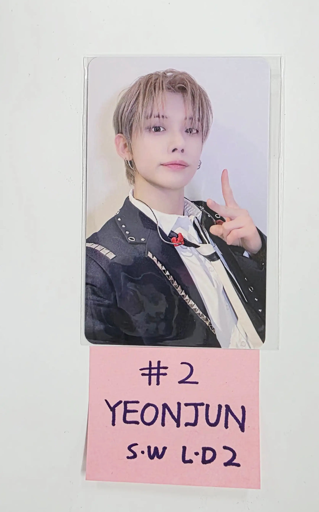 TXT "7TH YEAR: 가시덤불에 잠시 바람이 멈췄을 때" - Soundwave Lucky Draw Event Photocard R2 [26.05.04]