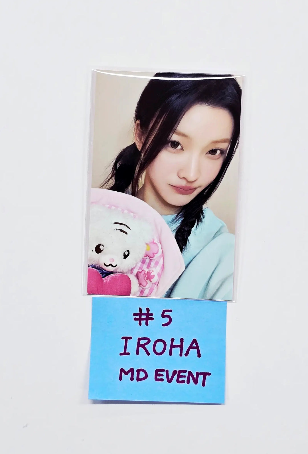 ILLIT - "2nd debut anniversary Merch" Official MD Event Photocard [26.05.06]