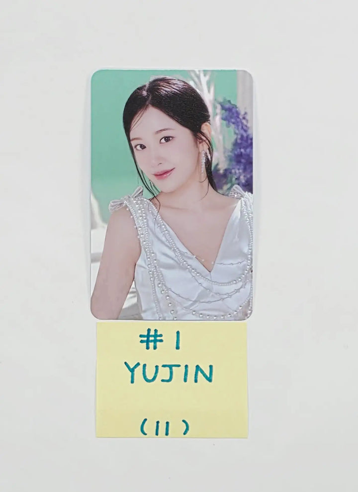 IVE - THE 4TH FAN CONCERT "DIVE into IVE" Random Trading Photocard (1) [26.05.18]