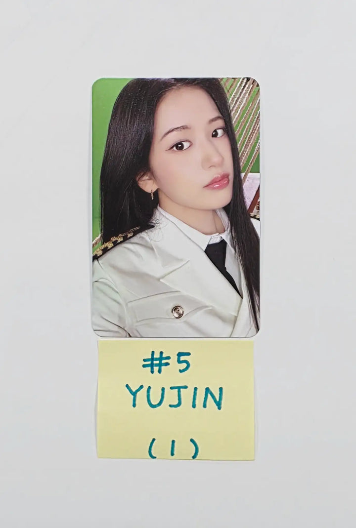 IVE - THE 4TH FAN CONCERT "DIVE into IVE" Random Trading Photocard (1) [26.05.18]