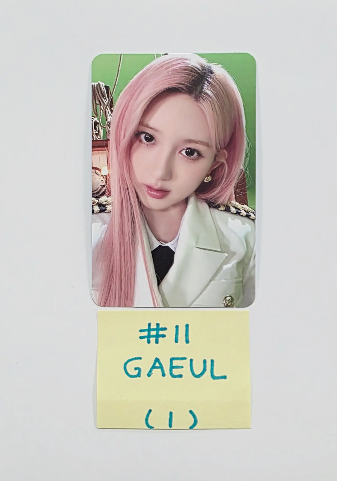 IVE - THE 4TH FAN CONCERT "DIVE into IVE" Random Trading Photocard (1) [26.05.18]