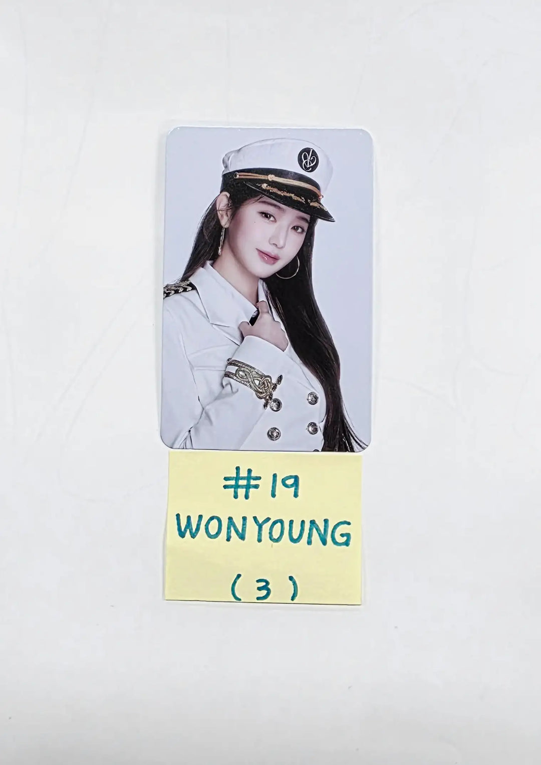 IVE - THE 4TH FAN CONCERT "DIVE into IVE" Random Trading Photocard (1) [26.05.18]